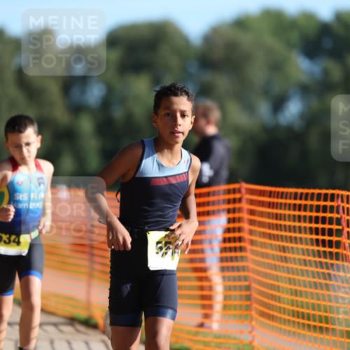 07.09.2025 - 19. Norderstedt Triathlon Michael Strokosch http://msf.ph/oto/8805896 07.09.2025 09:45:58 Laufen 554, 619, 624, 634 meine-sportfotos.de