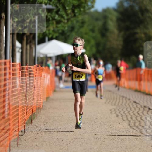 07.09.2025 - 19. Norderstedt Triathlon Michael Strokosch http://msf.ph/oto/8805964 07.09.2025 09:46:10 Laufen 597 meine-sportfotos.de