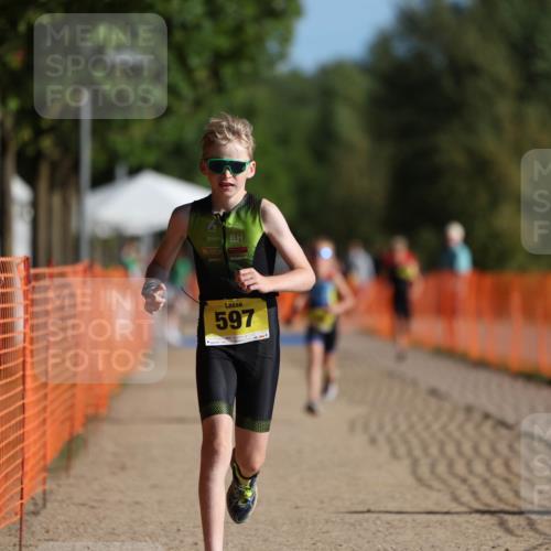 07.09.2025 - 19. Norderstedt Triathlon Michael Strokosch http://msf.ph/oto/8806017 07.09.2025 09:46:12 Laufen 555, 597 meine-sportfotos.de