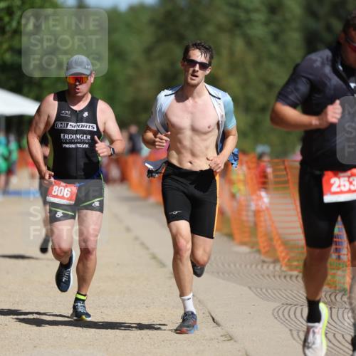 07.09.2025 - 19. Norderstedt Triathlon Michael Strokosch http://msf.ph/oto/8806071 07.09.2025 12:08:51 Laufen 185, 253, 806, 1244 meine-sportfotos.de