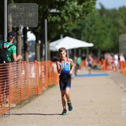 07.09.2025 - 19. Norderstedt Triathlon Michael Strokosch http://msf.ph/oto/8806228 07.09.2025 11:15:04 Laufen 98 meine-sportfotos.de
