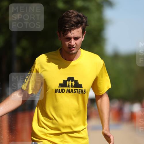 07.09.2025 - 19. Norderstedt Triathlon Michael Strokosch http://msf.ph/oto/8806283 07.09.2025 12:09:22 Laufen 228, 1189 meine-sportfotos.de