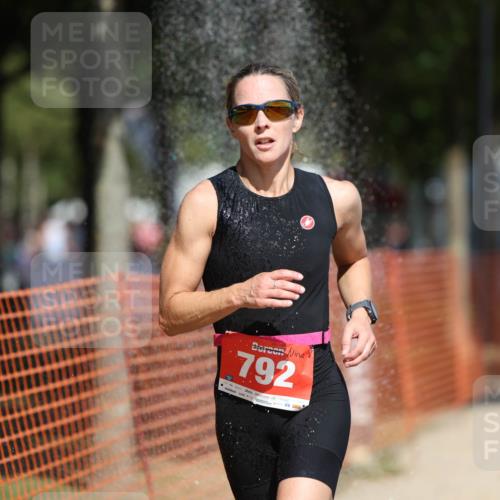 07.09.2025 - 19. Norderstedt Triathlon Michael Strokosch http://msf.ph/oto/8806287 07.09.2025 12:39:03 Laufen 165, 273, 724, 792 meine-sportfotos.de