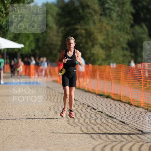 07.09.2025 - 19. Norderstedt Triathlon Michael Strokosch http://msf.ph/oto/8806298 07.09.2025 09:46:33 Laufen 616 meine-sportfotos.de