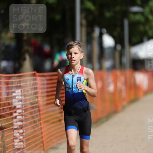 07.09.2025 - 19. Norderstedt Triathlon Michael Strokosch http://msf.ph/oto/8806327 07.09.2025 11:15:07 Laufen 98 meine-sportfotos.de