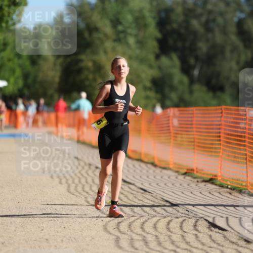 07.09.2025 - 19. Norderstedt Triathlon Michael Strokosch http://msf.ph/oto/8806336 07.09.2025 09:46:35 Laufen 616 meine-sportfotos.de