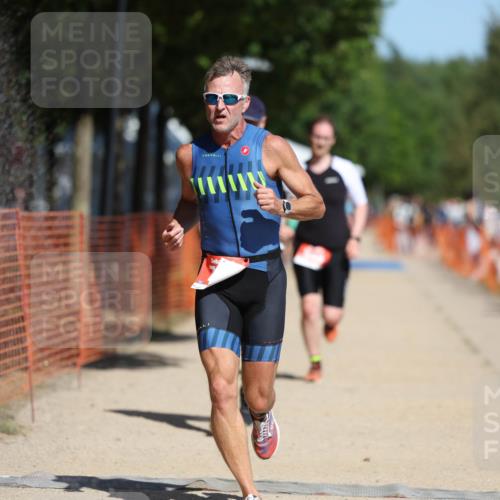 07.09.2025 - 19. Norderstedt Triathlon Michael Strokosch http://msf.ph/oto/8806374 07.09.2025 12:39:12 Laufen 791, 826, 849 meine-sportfotos.de