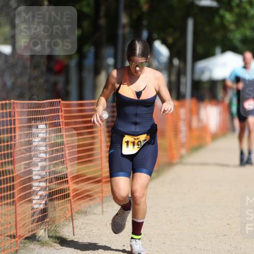 07.09.2025 - 19. Norderstedt Triathlon Michael Strokosch http://msf.ph/oto/8806423 07.09.2025 12:09:46 Laufen 1195, 1319 meine-sportfotos.de