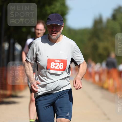 07.09.2025 - 19. Norderstedt Triathlon Michael Strokosch http://msf.ph/oto/8806445 07.09.2025 12:39:15 Laufen 791, 826, 849 meine-sportfotos.de