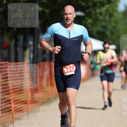 07.09.2025 - 19. Norderstedt Triathlon Michael Strokosch http://msf.ph/oto/8806467 07.09.2025 12:09:52 Laufen 860, 1153, 1319 meine-sportfotos.de