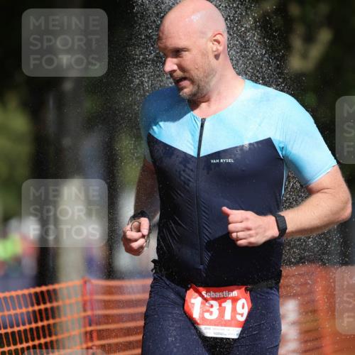 07.09.2025 - 19. Norderstedt Triathlon Michael Strokosch http://msf.ph/oto/8806487 07.09.2025 12:09:54 Laufen 860, 1153, 1197, 1319 meine-sportfotos.de