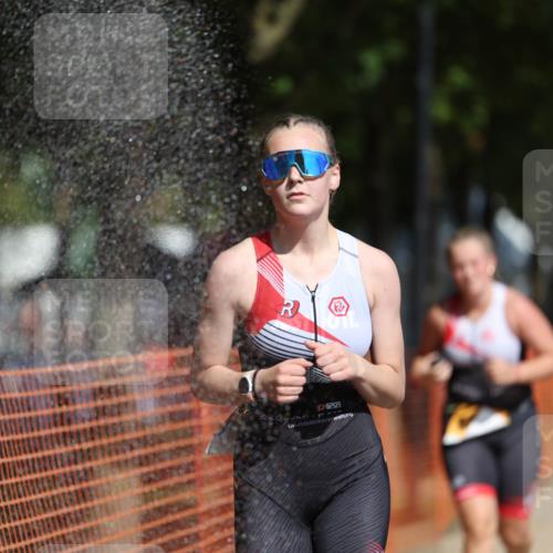 07.09.2025 - 19. Norderstedt Triathlon Michael Strokosch http://msf.ph/oto/8806568 07.09.2025 12:10:01 Laufen 860, 1153, 1197 meine-sportfotos.de
