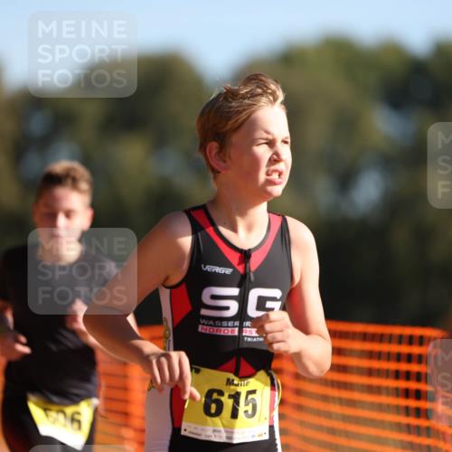 07.09.2025 - 19. Norderstedt Triathlon Michael Strokosch http://msf.ph/oto/8806589 07.09.2025 09:47:01 Laufen 602, 606, 608, 615, 622 meine-sportfotos.de