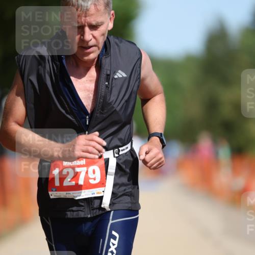 07.09.2025 - 19. Norderstedt Triathlon Michael Strokosch http://msf.ph/oto/8806705 07.09.2025 12:10:19 Laufen 826, 1164, 1279 meine-sportfotos.de