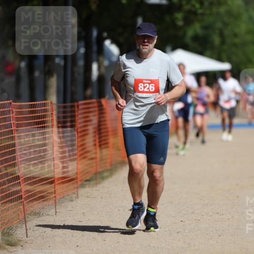 07.09.2025 - 19. Norderstedt Triathlon Michael Strokosch http://msf.ph/oto/8806714 07.09.2025 12:10:20 Laufen 826, 1164, 1279 meine-sportfotos.de