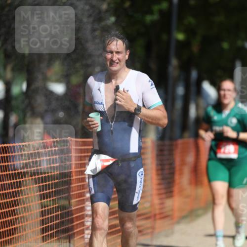 07.09.2025 - 19. Norderstedt Triathlon Michael Strokosch http://msf.ph/oto/8806756 07.09.2025 12:10:29 Laufen 720, 763, 782, 1363 meine-sportfotos.de