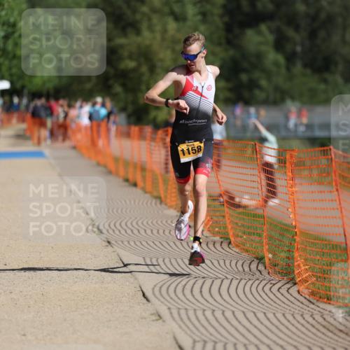 07.09.2025 - 19. Norderstedt Triathlon Michael Strokosch http://msf.ph/oto/8806778 07.09.2025 11:28:12 Laufen 1158 meine-sportfotos.de