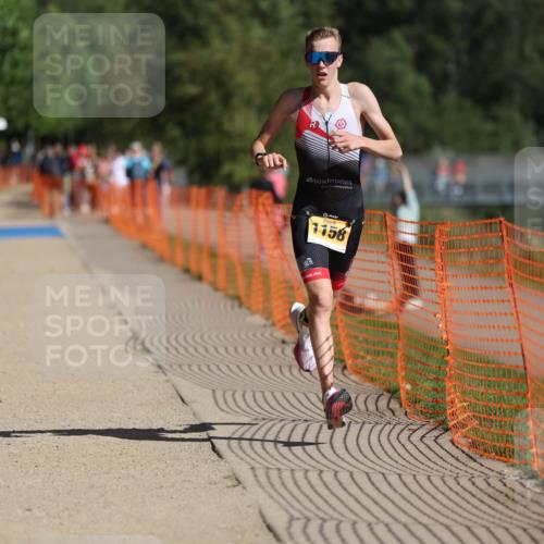 07.09.2025 - 19. Norderstedt Triathlon Michael Strokosch http://msf.ph/oto/8806798 07.09.2025 11:28:13 Laufen 1158 meine-sportfotos.de