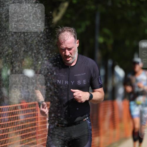 07.09.2025 - 19. Norderstedt Triathlon Michael Strokosch http://msf.ph/oto/8807022 07.09.2025 12:11:18 Laufen 729, 787 meine-sportfotos.de