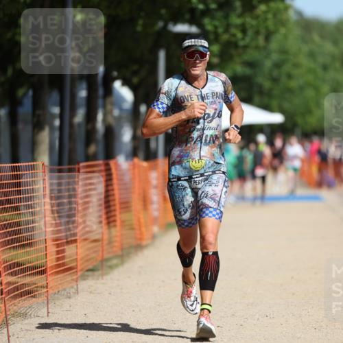 07.09.2025 - 19. Norderstedt Triathlon Michael Strokosch http://msf.ph/oto/8807032 07.09.2025 12:11:19 Laufen 729, 787 meine-sportfotos.de