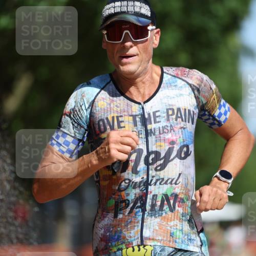 07.09.2025 - 19. Norderstedt Triathlon Michael Strokosch http://msf.ph/oto/8807076 07.09.2025 12:11:22 Laufen 729, 787 meine-sportfotos.de