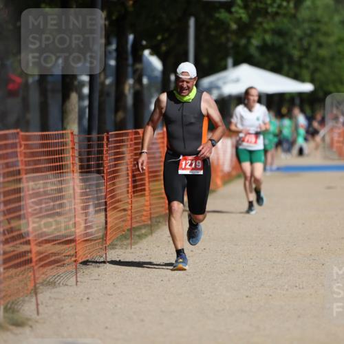 07.09.2025 - 19. Norderstedt Triathlon Michael Strokosch http://msf.ph/oto/8807080 07.09.2025 12:11:32 Laufen 719, 1219 meine-sportfotos.de