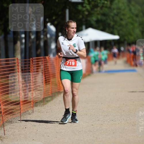07.09.2025 - 19. Norderstedt Triathlon Michael Strokosch http://msf.ph/oto/8807126 07.09.2025 12:11:38 Laufen 281, 719, 1219 meine-sportfotos.de