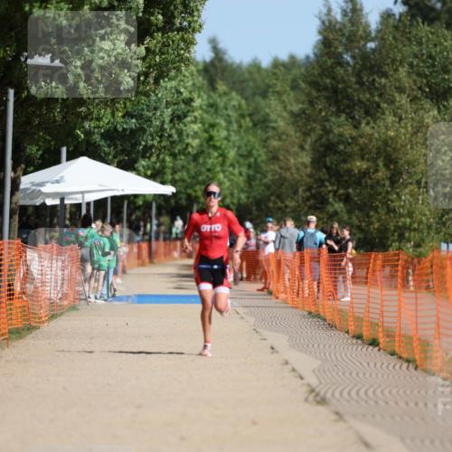 07.09.2025 - 19. Norderstedt Triathlon Michael Strokosch http://msf.ph/oto/8807143 07.09.2025 11:29:37 Laufen 231 meine-sportfotos.de