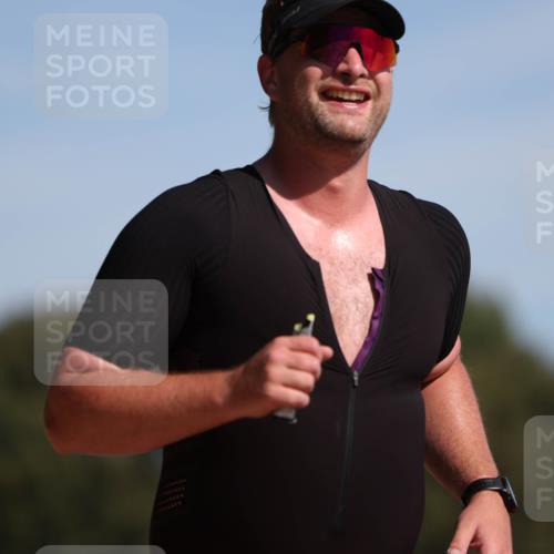 07.09.2025 - 19. Norderstedt Triathlon Michael Strokosch http://msf.ph/oto/8807149 07.09.2025 12:11:46 Laufen 281 meine-sportfotos.de