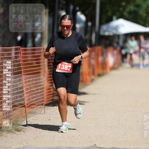 07.09.2025 - 19. Norderstedt Triathlon Michael Strokosch http://msf.ph/oto/8807159 07.09.2025 12:40:54 Laufen 218, 802, 1387 meine-sportfotos.de