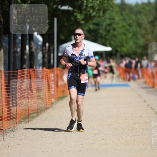 07.09.2025 - 19. Norderstedt Triathlon Michael Strokosch http://msf.ph/oto/8807162 07.09.2025 12:12:06 Laufen 296 meine-sportfotos.de