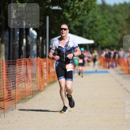 07.09.2025 - 19. Norderstedt Triathlon Michael Strokosch http://msf.ph/oto/8807168 07.09.2025 12:12:06 Laufen 296 meine-sportfotos.de