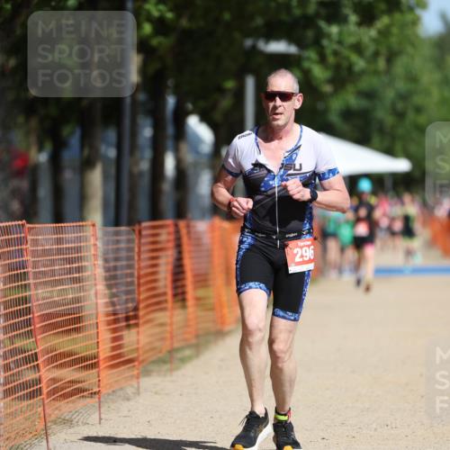 07.09.2025 - 19. Norderstedt Triathlon Michael Strokosch http://msf.ph/oto/8807185 07.09.2025 12:12:08 Laufen 296 meine-sportfotos.de