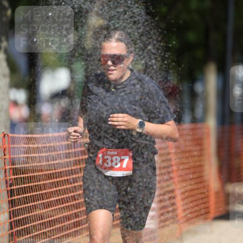 07.09.2025 - 19. Norderstedt Triathlon Michael Strokosch http://msf.ph/oto/8807191 07.09.2025 12:40:56 Laufen 802, 1387 meine-sportfotos.de