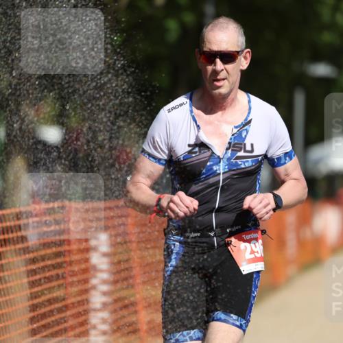 07.09.2025 - 19. Norderstedt Triathlon Michael Strokosch http://msf.ph/oto/8807192 07.09.2025 12:12:10 Laufen 296 meine-sportfotos.de