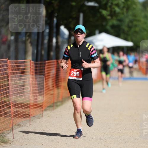 07.09.2025 - 19. Norderstedt Triathlon Michael Strokosch http://msf.ph/oto/8807209 07.09.2025 12:12:19 Laufen 299 meine-sportfotos.de