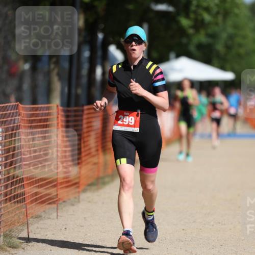 07.09.2025 - 19. Norderstedt Triathlon Michael Strokosch http://msf.ph/oto/8807216 07.09.2025 12:12:20 Laufen 299 meine-sportfotos.de