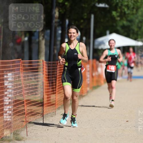 07.09.2025 - 19. Norderstedt Triathlon Michael Strokosch http://msf.ph/oto/8807262 07.09.2025 12:12:27 Laufen 148, 778 meine-sportfotos.de