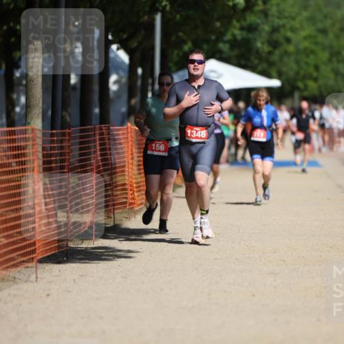 07.09.2025 - 19. Norderstedt Triathlon Michael Strokosch http://msf.ph/oto/8807263 07.09.2025 12:41:08 Laufen 156, 1346 meine-sportfotos.de