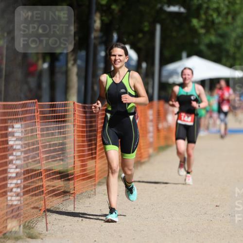 07.09.2025 - 19. Norderstedt Triathlon Michael Strokosch http://msf.ph/oto/8807265 07.09.2025 12:12:27 Laufen 148, 778 meine-sportfotos.de