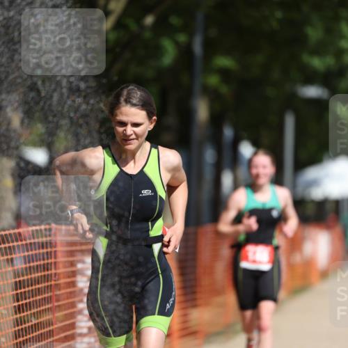 07.09.2025 - 19. Norderstedt Triathlon Michael Strokosch http://msf.ph/oto/8807290 07.09.2025 12:12:29 Laufen 148, 778 meine-sportfotos.de