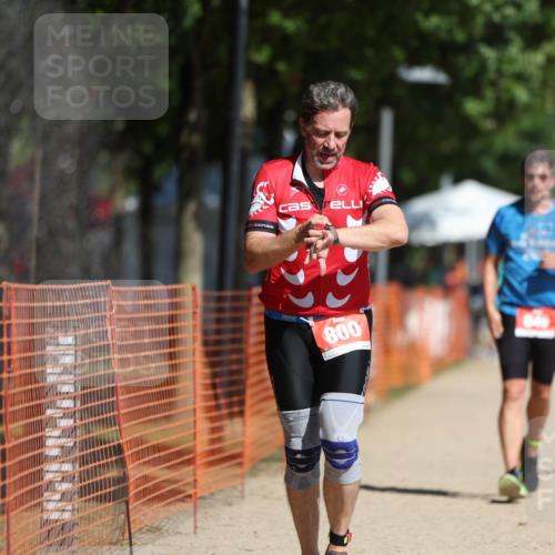 07.09.2025 - 19. Norderstedt Triathlon Michael Strokosch http://msf.ph/oto/8807339 07.09.2025 12:12:44 Laufen 136, 800, 846 meine-sportfotos.de