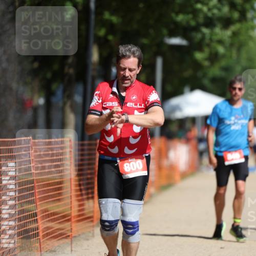 07.09.2025 - 19. Norderstedt Triathlon Michael Strokosch http://msf.ph/oto/8807349 07.09.2025 12:12:44 Laufen 136, 800, 846 meine-sportfotos.de