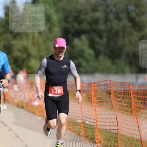 07.09.2025 - 19. Norderstedt Triathlon Michael Strokosch http://msf.ph/oto/8807373 07.09.2025 12:12:47 Laufen 136, 800, 846 meine-sportfotos.de