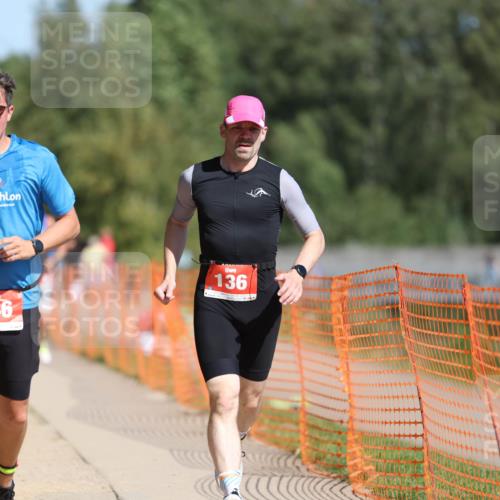 07.09.2025 - 19. Norderstedt Triathlon Michael Strokosch http://msf.ph/oto/8807376 07.09.2025 12:12:47 Laufen 136, 800, 846 meine-sportfotos.de
