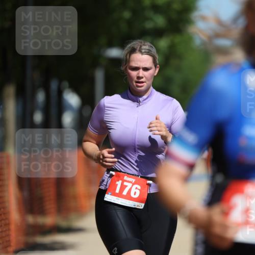 07.09.2025 - 19. Norderstedt Triathlon Michael Strokosch http://msf.ph/oto/8807406 07.09.2025 12:41:20 Laufen 176, 213, 767, 1296 meine-sportfotos.de