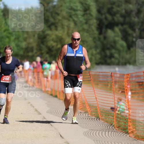 07.09.2025 - 19. Norderstedt Triathlon Michael Strokosch http://msf.ph/oto/8807410 07.09.2025 12:12:55 Laufen 286, 710, 861 meine-sportfotos.de