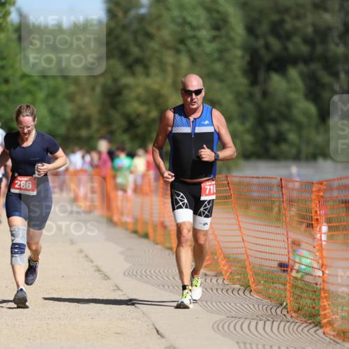07.09.2025 - 19. Norderstedt Triathlon Michael Strokosch http://msf.ph/oto/8807413 07.09.2025 12:12:55 Laufen 286, 710, 861 meine-sportfotos.de