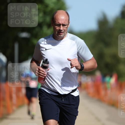 07.09.2025 - 19. Norderstedt Triathlon Michael Strokosch http://msf.ph/oto/8807468 07.09.2025 12:13:02 Laufen 286, 710, 861, 1308, 1367 meine-sportfotos.de