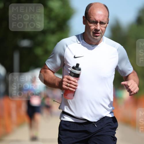 07.09.2025 - 19. Norderstedt Triathlon Michael Strokosch http://msf.ph/oto/8807474 07.09.2025 12:13:02 Laufen 286, 710, 861, 1308, 1367 meine-sportfotos.de